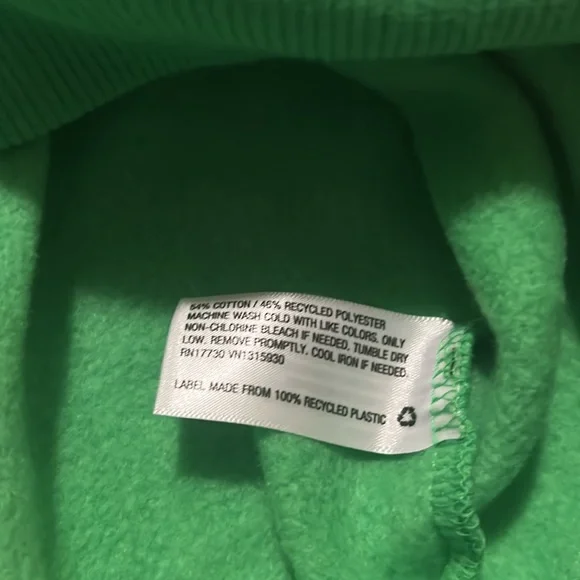 Women’s vibrant green cotton long sleeve crewneck sweatshirts NWT - Picture 4 of 7